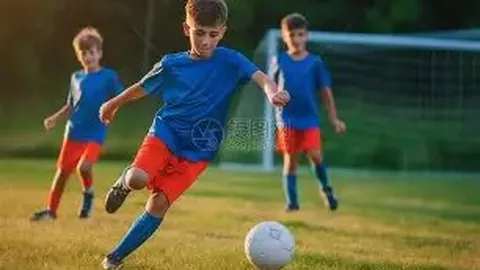 西班牙欧预赛力克罗马尼亚，领跑小组榜